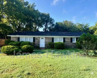 Main picture of 1206 Woodbridge Dr