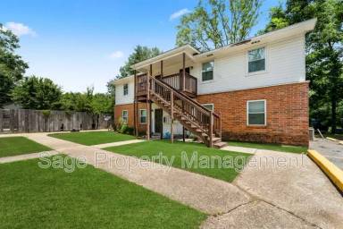 Main picture of 2415 Balis Dr