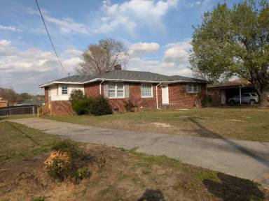 Main picture of 3428 Westmont Dr