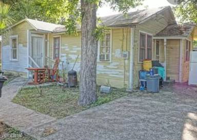 Main picture of 305 E Lambert St