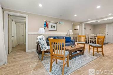 Main picture of 32 Kansas Rd