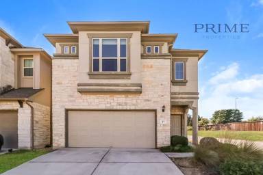 Main picture of 2105 Town Centre Dr