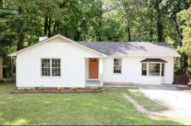 Main picture of 2400 Old Rex Morrow Rd