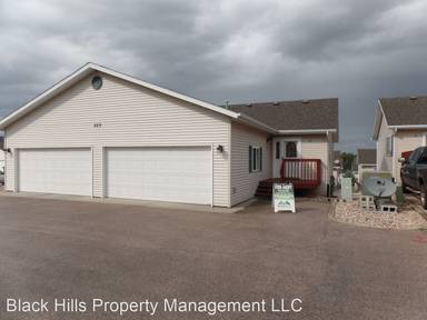 Main picture of 889 E Minnesota St
