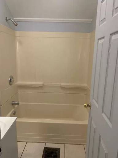 Main picture of 4506 Baker St