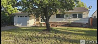 Main picture of 2104 Bowling Green Dr