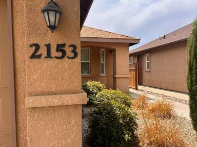 Main picture of 2153 W Clare Ave