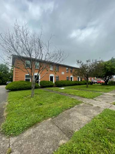 Main picture of 490 Garden City Dr