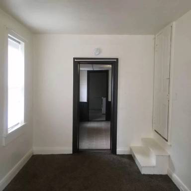 Main picture of 830 E Prospect St