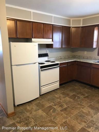 Main picture of 107 3rd Ave S