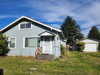 Main picture of 7009 E B St