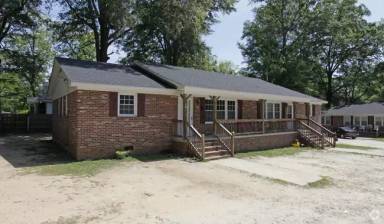Main picture of 105 S Jones St