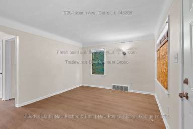 Main picture of 19204 Joann St