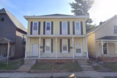 Main picture of 909 N 10th St
