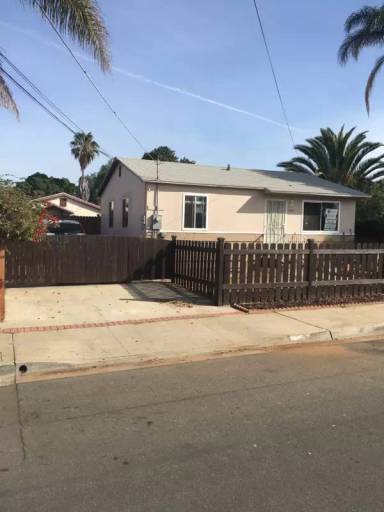 Main picture of 1821 Palm Ave