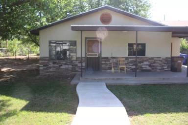 Main picture of 331 Calle Florista