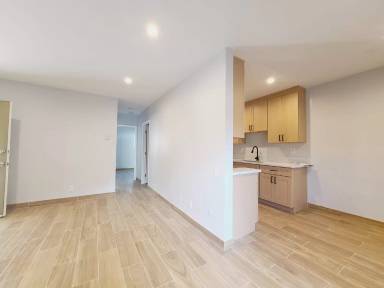 Main picture of 14547 Saticoy St