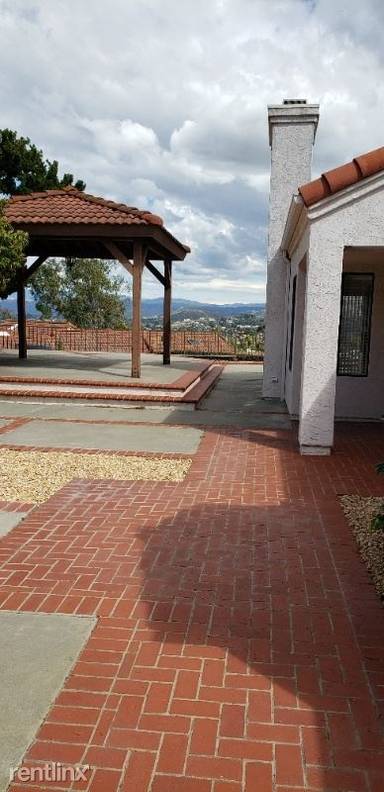 Main picture of 12158 Iron View Row