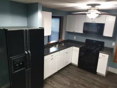 Main picture of 17 Middle St