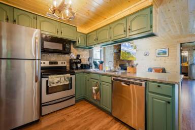 Main picture of 4249 Dollys Dr