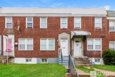 Main picture of 720 E Le Moyne Ave