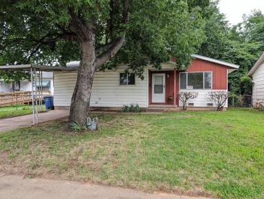 Main picture of 2315 S Olympia Ave