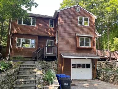 Main picture of 16 Rita Rd