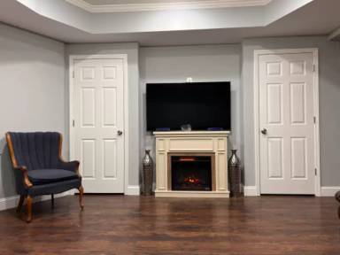 Main picture of 305 Middleton Pl