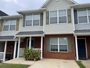 Main picture of Rolling Pines