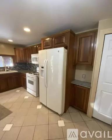 Main picture of 609 W Ganson St