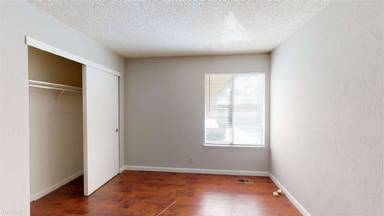 Main picture of 21498 Meteor Dr