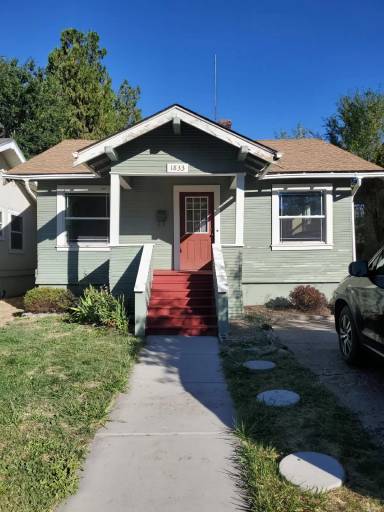 Main picture of 1833 Melrose St