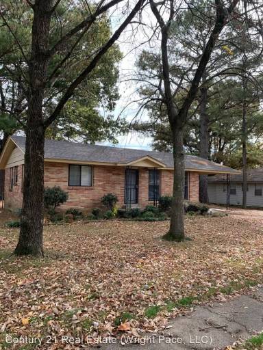 Main picture of 1202 Oakdale St