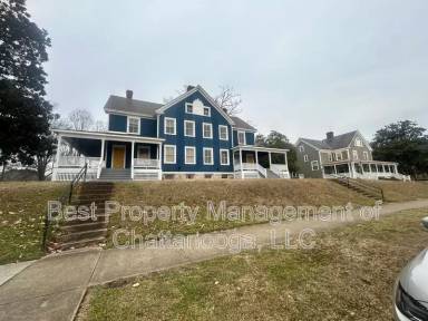 Main picture of 209 Barnhardt Cir