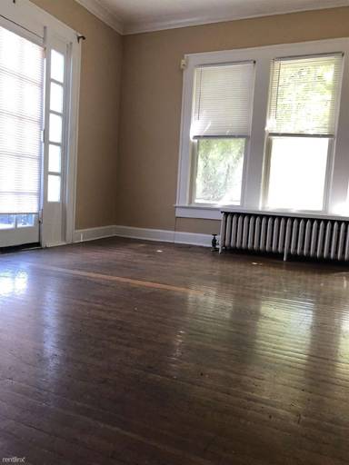 Main picture of 3704 N Pennsylvania St