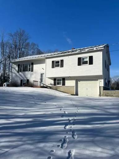Main picture of 35 Skowhegan Rd