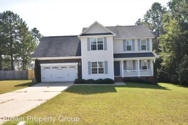 Main picture of 496 Valley Oak Dr