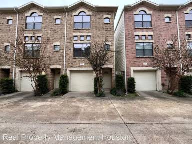 Main picture of 11315 Main St