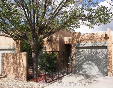 Main picture of 856 Southeast Cir NW