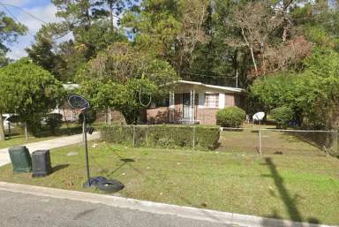 Main picture of 2693 W 25th St