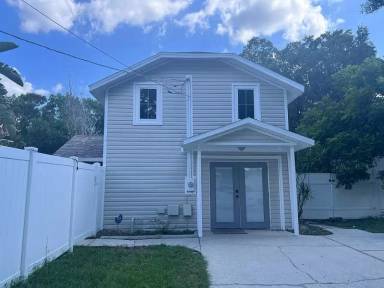 Main picture of 3614 W North B St