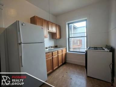 Main picture of 2516 N Kedzie Blvd