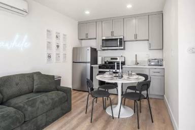 Main picture of 10041 Crosby Ave