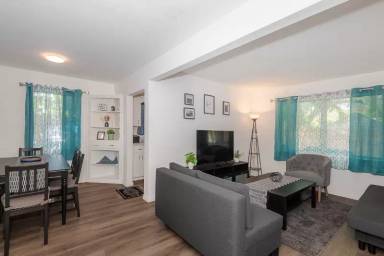 Main picture of 1017 NE 14th Ave