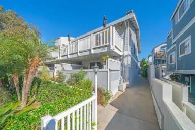 Main picture of 606 N Guadalupe Ave