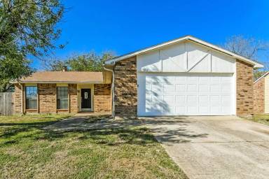 Main picture of 7812 Burgundy Dr