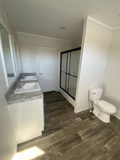 Main picture of 325 Robin Ln