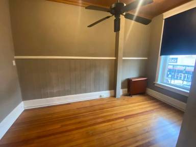 Main picture of 142 146 152 Market St