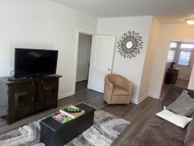 Main picture of 441 Manor Pl NW