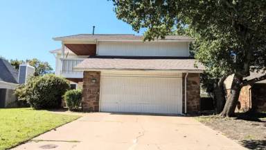 Main picture of 9324 S Oxford Ave